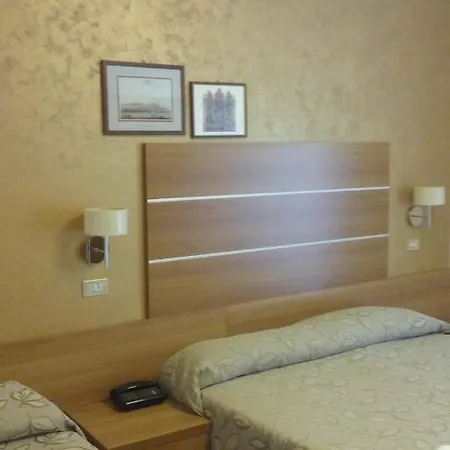 Prater Hotel 3*