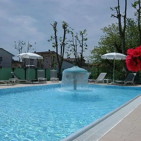 Hotel Prater 3*