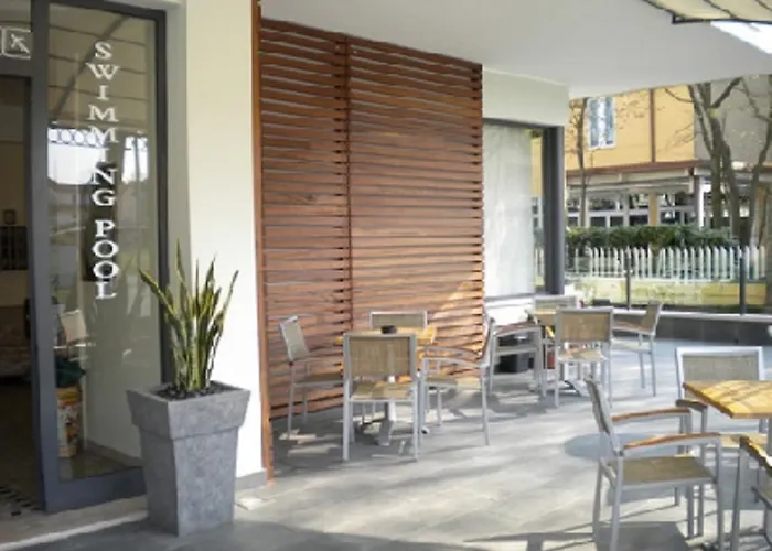 Prater فندق تْشيزيناتيكو