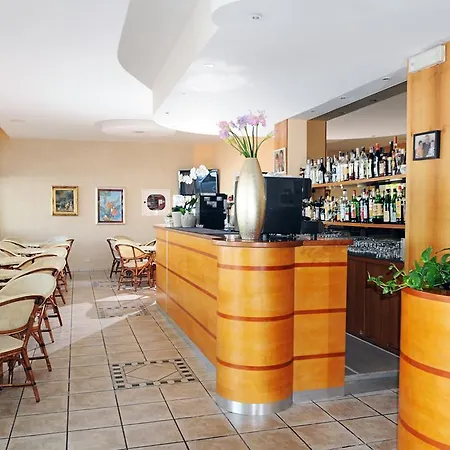Prater Hotel 3*