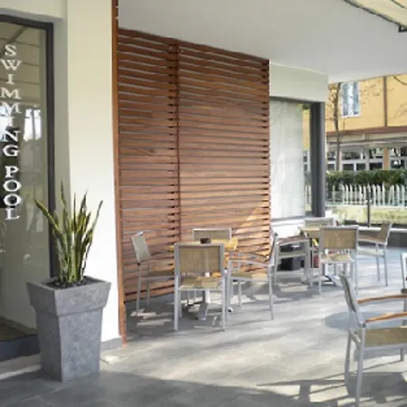 Prater מלון צ'סנטיקו