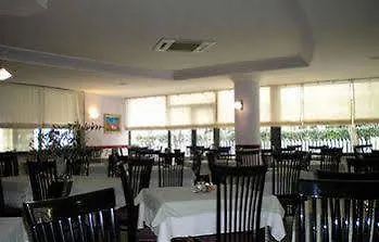 Prater فندق تْشيزيناتيكو